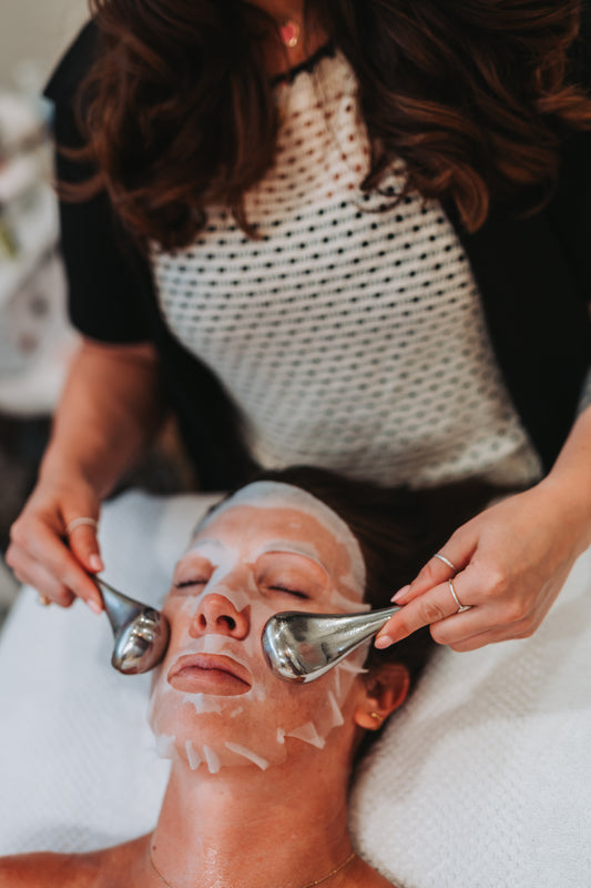Traitement facial — Infusion de sérum