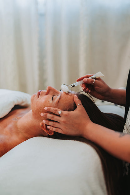 Traitement facial — DELUXE