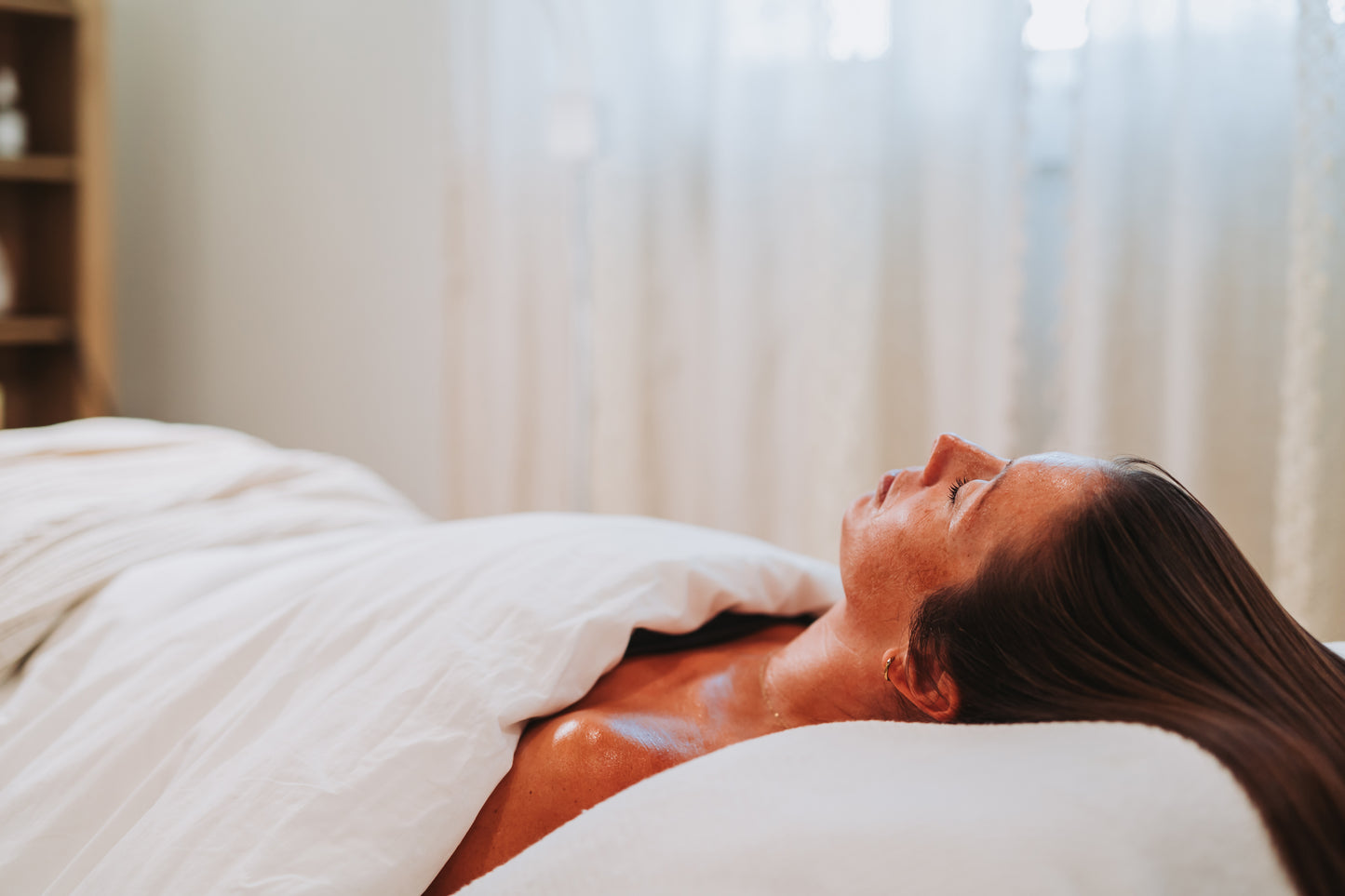 Traitement facial — Infusion de sérum + MANUCURE